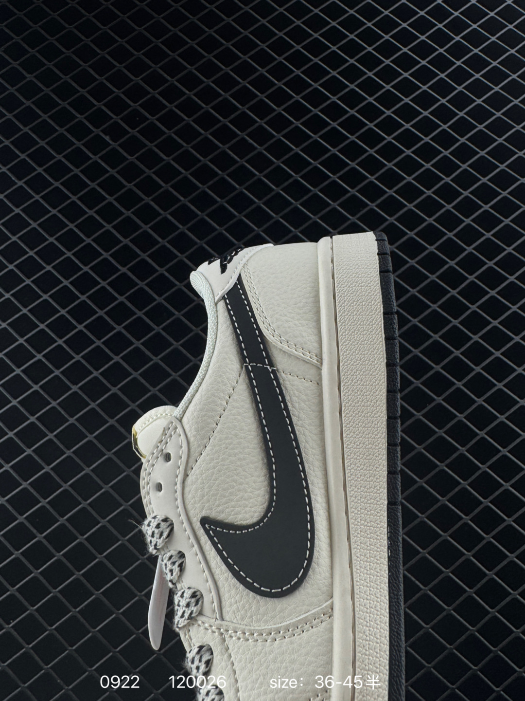 Travis Scott x Air Jordan 1 ” Reverse Mocha “